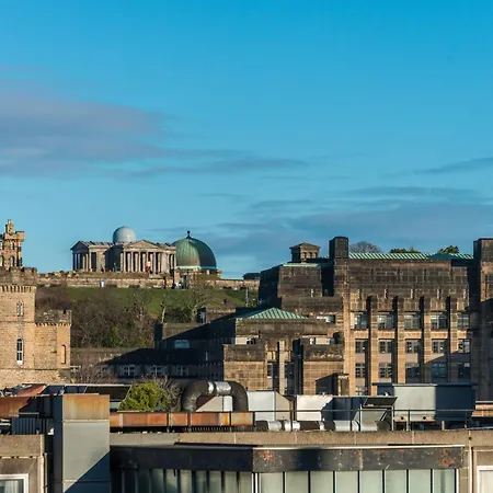Quiet, 2 Bedroom Royal Mile Gem * Edynburg