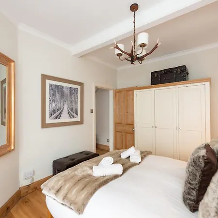 Charming Grassmarket 1 Bed Castle Pad * Edimburgo