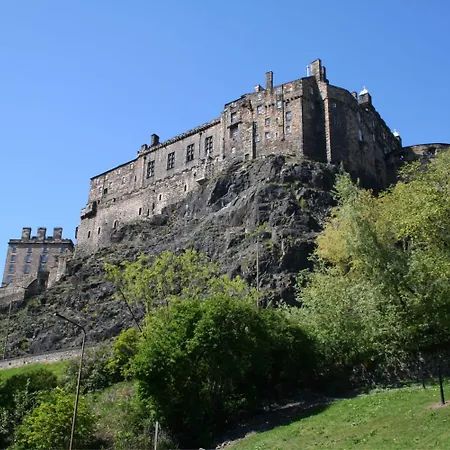 Charming Grassmarket 1 Bed Castle Pad Apartment *