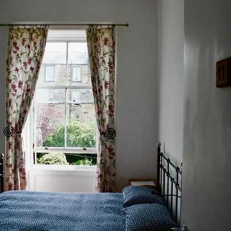 Argyle Backpackers *