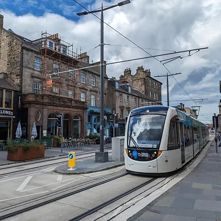 89 The Merchants Luxury By The House Of Danu Aparthotel Edinburgh