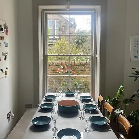 Σπίτι διακοπών Large 3 Double Bedroom Period House With Parking