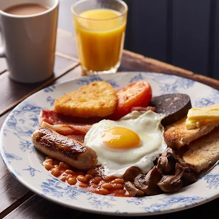 Bed & Breakfast Hampton By Greene King 3*