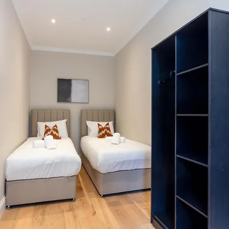 Dragon Luxury Serviced At Walker Street