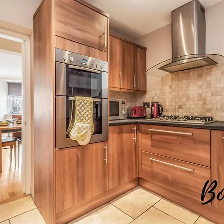Montmartre - New Town 3br-3ba Main Door - By Bonjour Residences