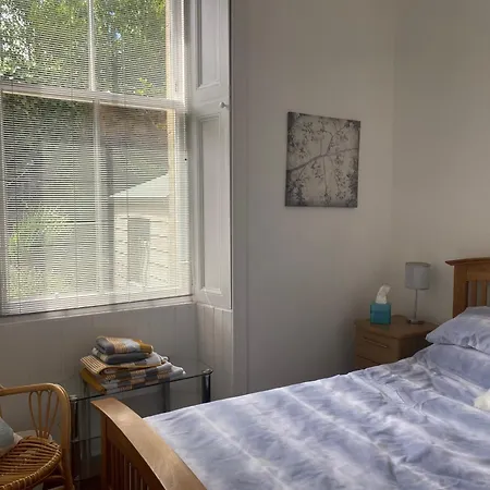 Apartamento Lovely Main Door 2 Bed *