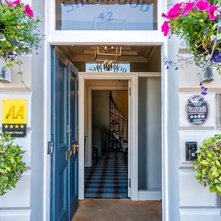 Guest house Sherwood 4*