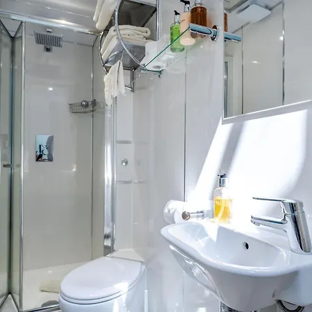 Sherwood Gæstehus 4*