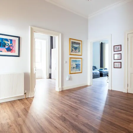 The Heart Of Newington Appartement