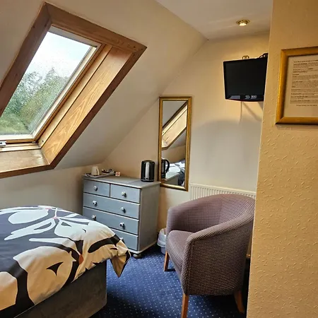 Smiths 3* Edinburg