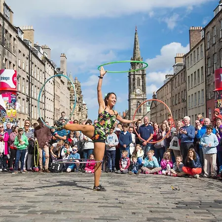 18 Craigmillar Park 4*