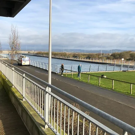 Daire Modern Specious Three Bedroom In *