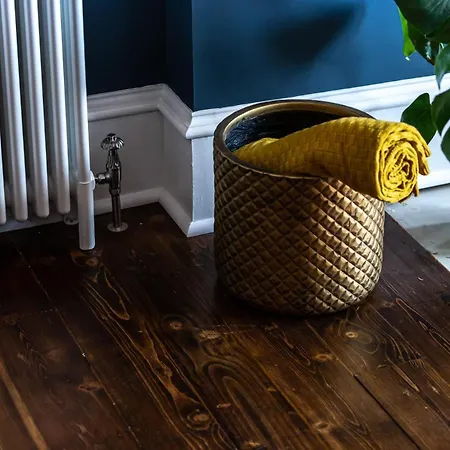 Montgomery Large 2 Bedroom Flat - 5 Mins Walk To Centre *