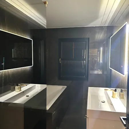 Hébergement de vacances Large Modern Family In Murrayfield - Very Close To Centre - 10 Mins By Direct Bus - Private Driveway & Garden