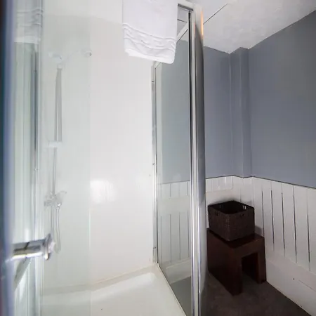 Super Central 4bedroom At The Meadows *