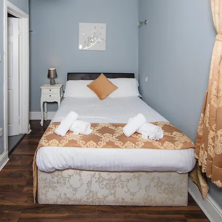 Super Central 4bedroom At The Meadows *