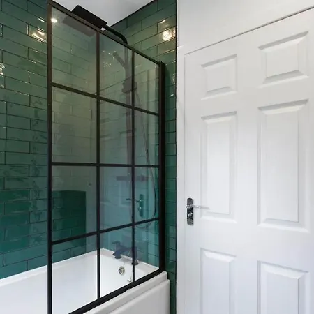 Hotel Stylish 3 Bed Abode - Parking And Garden Edimburgo