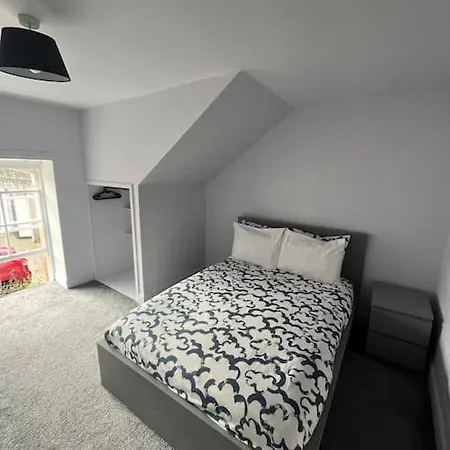 Boyds Entry Flat Old Town