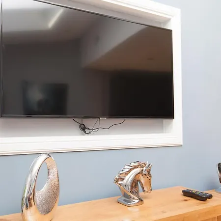 Luxe Arthurs Seat View Townhouse With Hot Tub Appartement