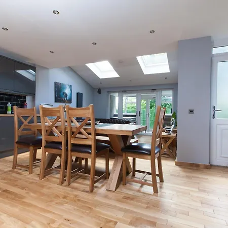 Luxe Arthurs Seat View Townhouse With Hot Tub Apartament