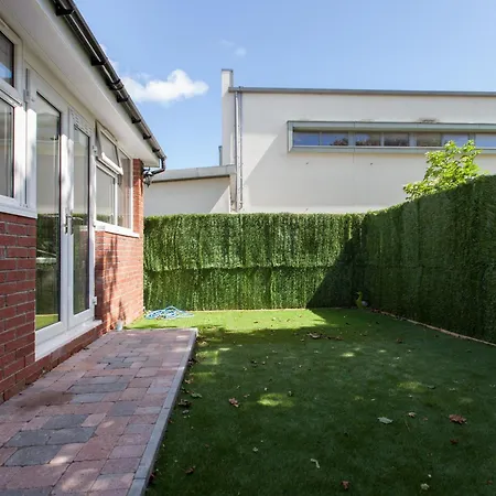 Luxe Arthurs Seat View Townhouse With Hot Tub *