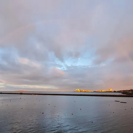 Apartment Calming Sea View Edinburgh