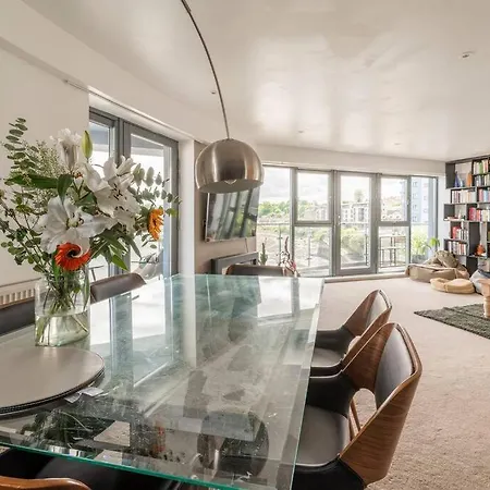 Calming Sea View Edinburgh