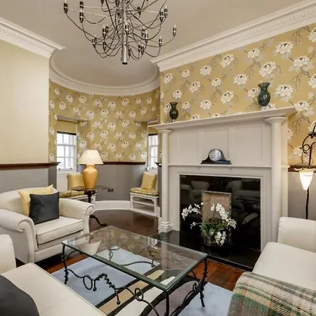 Апартаменты Flat On Ramsay Эдинбург