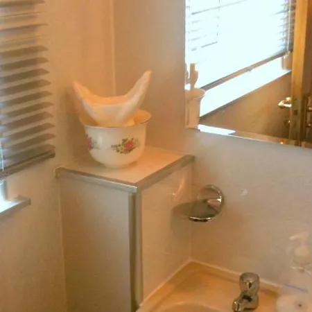 Nocleg ze śniadaniem Almond House