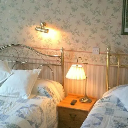 Couette-café Almond House *