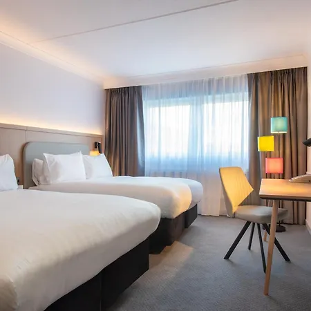 Zoo By Ihg Hotel 4*