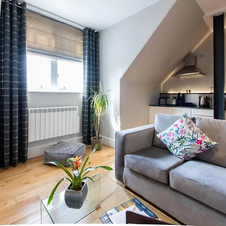 아파트 Linton Collection - 28 North Bridge 에든버러