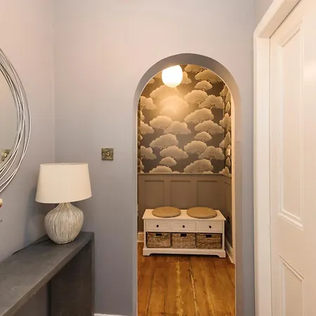 Joivy Stylish Flat Near Calton Hill Эдинбург