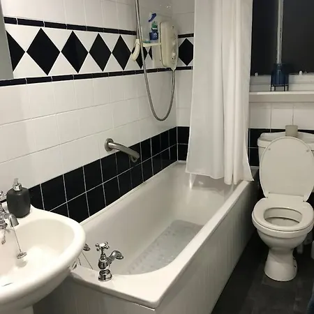 Grange Lone Entire With Two Double Beds Edinburgh