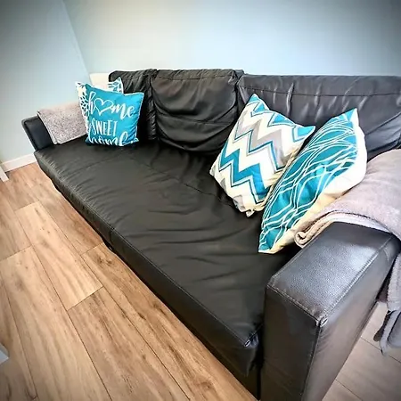 Cosy 2-bedroom House In Leith Appartement