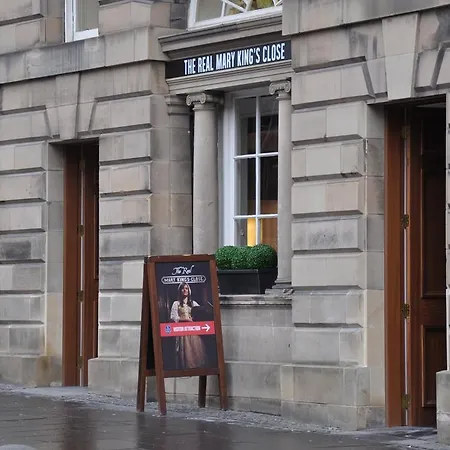 - Royal Mile إدنبرة