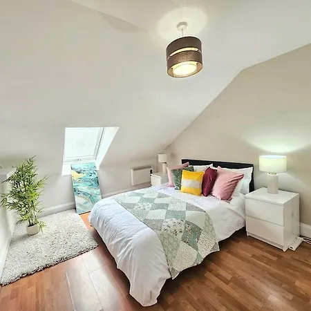 Sensational At South Bridge Apartment Edinburgh