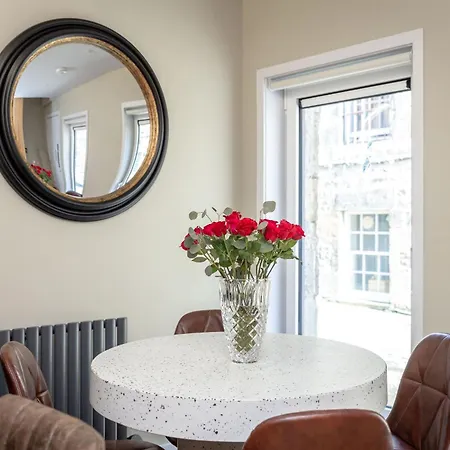 Dragon - Centre 2 Bed Luxury Mews House * 爱丁堡
