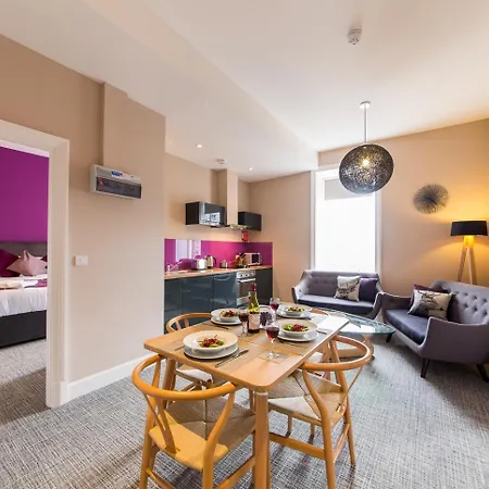 The Spires Serviced Apartman *