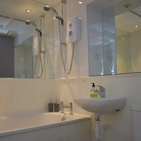 Apartment West Port - 2br In The Heart Of The Old Town Just Off The Grassmarket Edinburgh