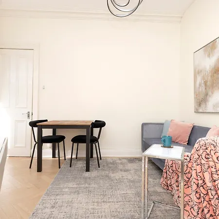 公寓 Joivy Modern Flat In City Centre - For Up To 3 Guests 爱丁堡