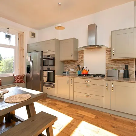 Joivy Superb 2-bed Flat Near The Royal Botanic Garden *