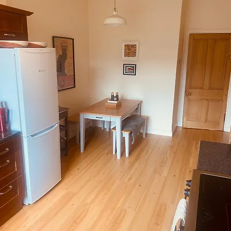 Stunning Period 3 Bed Flat In Sought After Area Apartament Edynburg