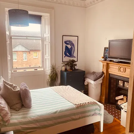 Stunning Period 3 Bed Flat In Sought After Area Apartament Edynburg