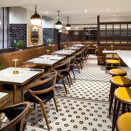 Courtyard By Marriott Edynburg