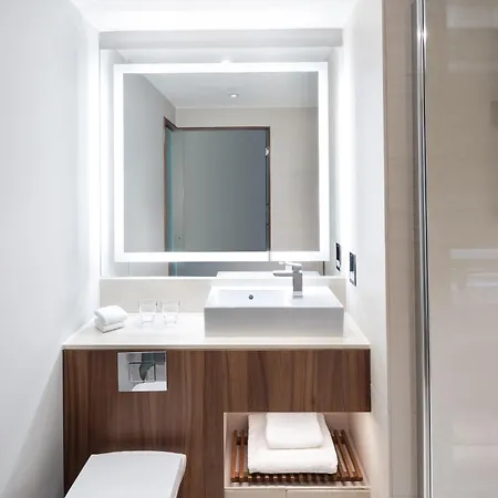 Courtyard By Marriott Эдинбург