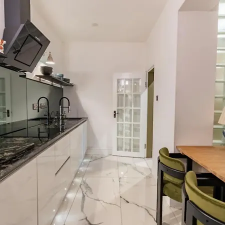 Luxury New Town Апартаменты Эдинбург