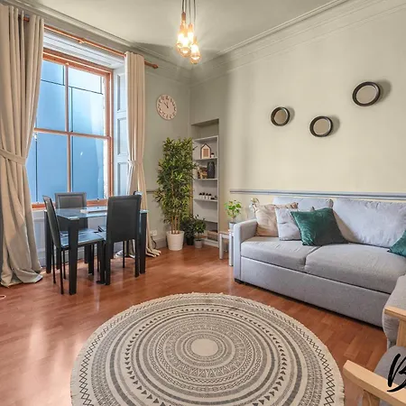 Central, Cozy 2br-1ba In Haymarket By Bonjour Residences Apartment Edinburgh