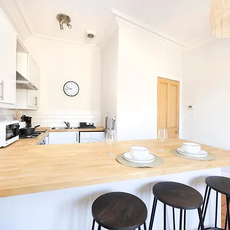 Joivy Charming In Dalry *