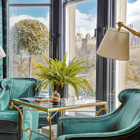 Отель 100 Princes Street Эдинбург